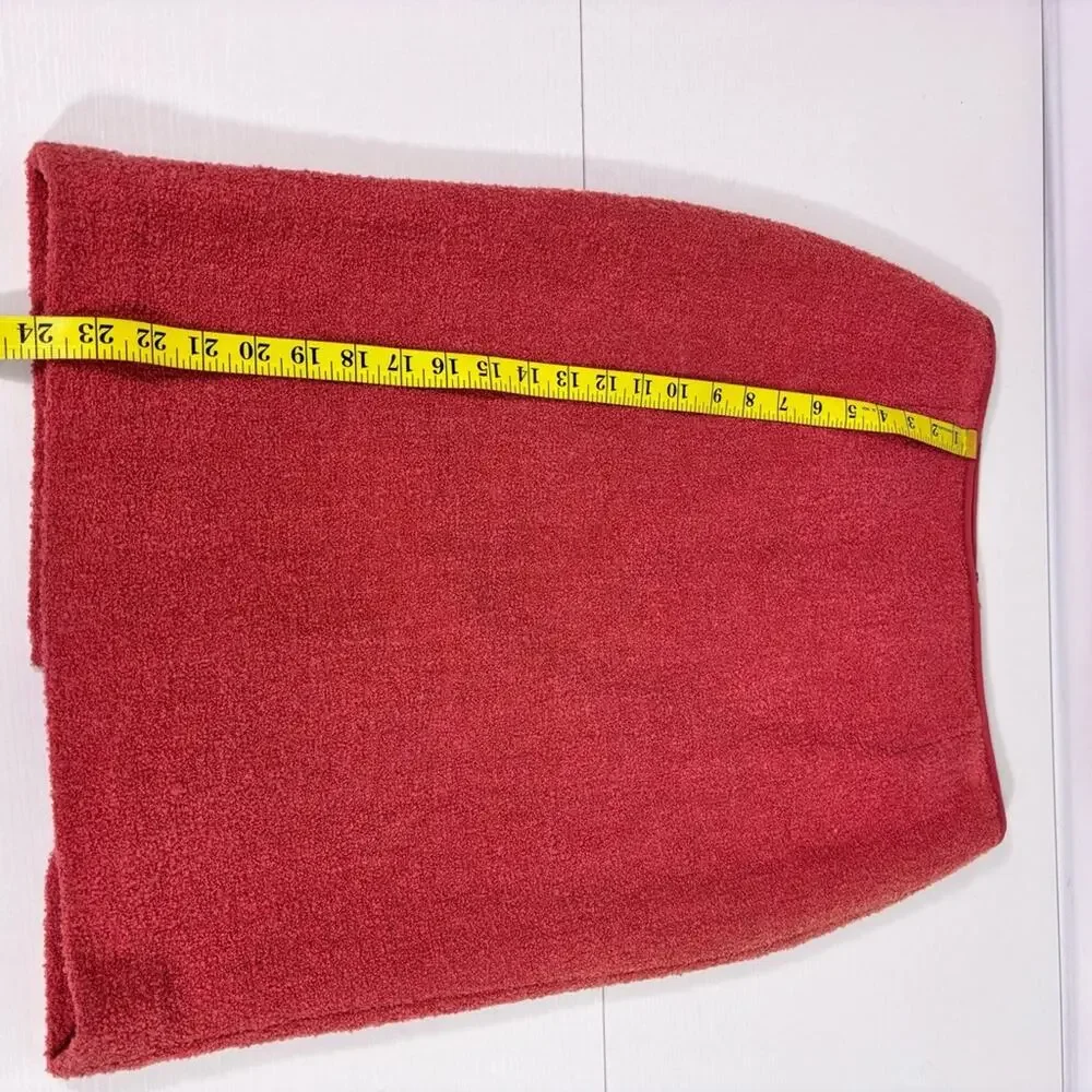 Tahari Fuzzy Pink Pencil Skirt Size 6 1051
